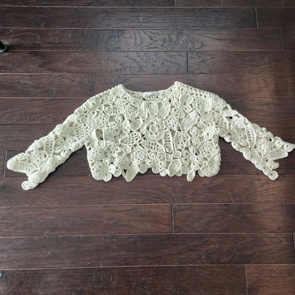 Zara floral sweater